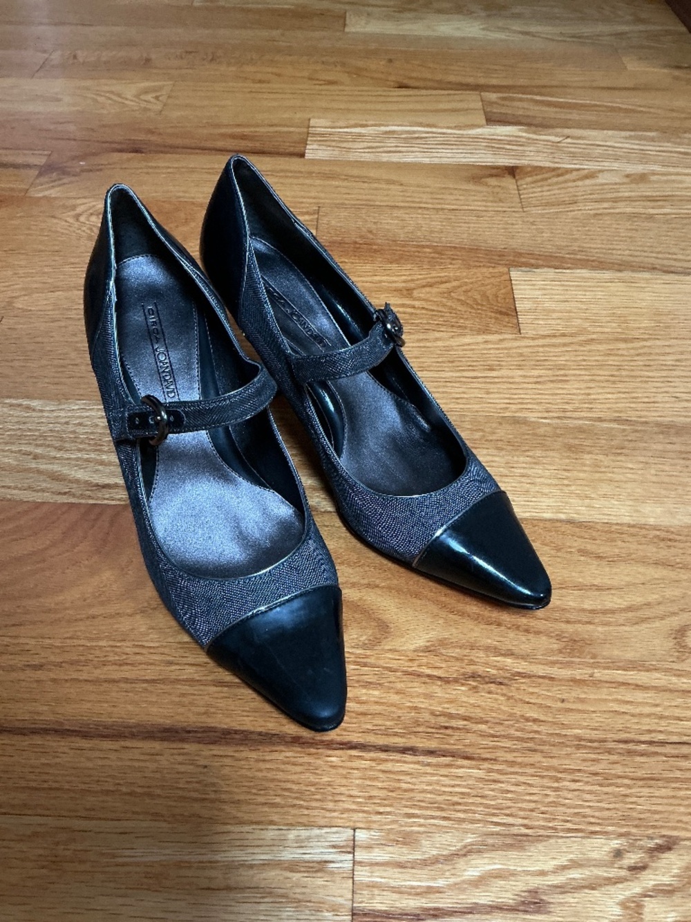 Dress shoes